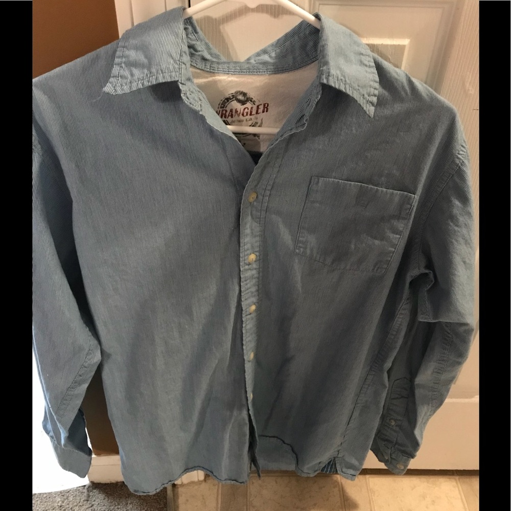 Wrangler size small men’s